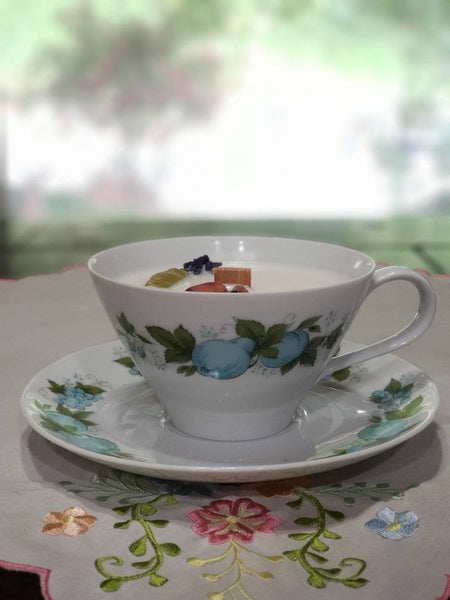 Vintage Teacup Soy Woodwick Candle